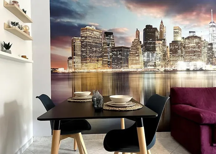 Jimmy\'S Pool Apartment